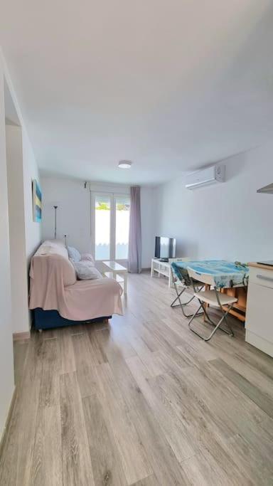 Apartamento Privado Con Jardin, Piscina Elevada Y Bbq ชิกลานา เด ลา ฟรอนเตรา ภายนอก รูปภาพ